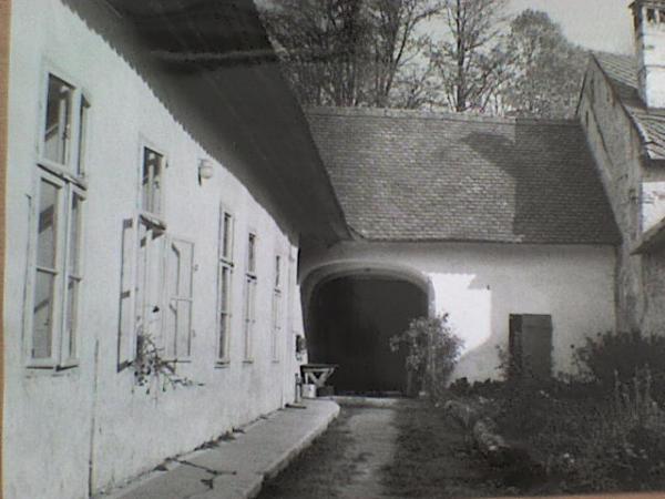 Volkov� viera rodny dom.jpg