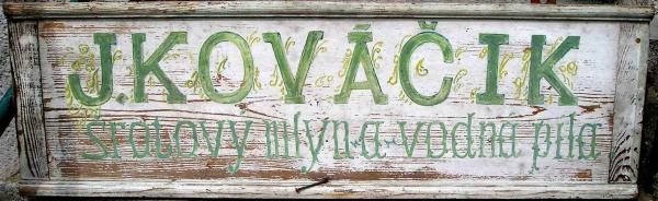 Kováčikovský mlyn-štít.jpg Kováčikovský mlyn-štít.jpg