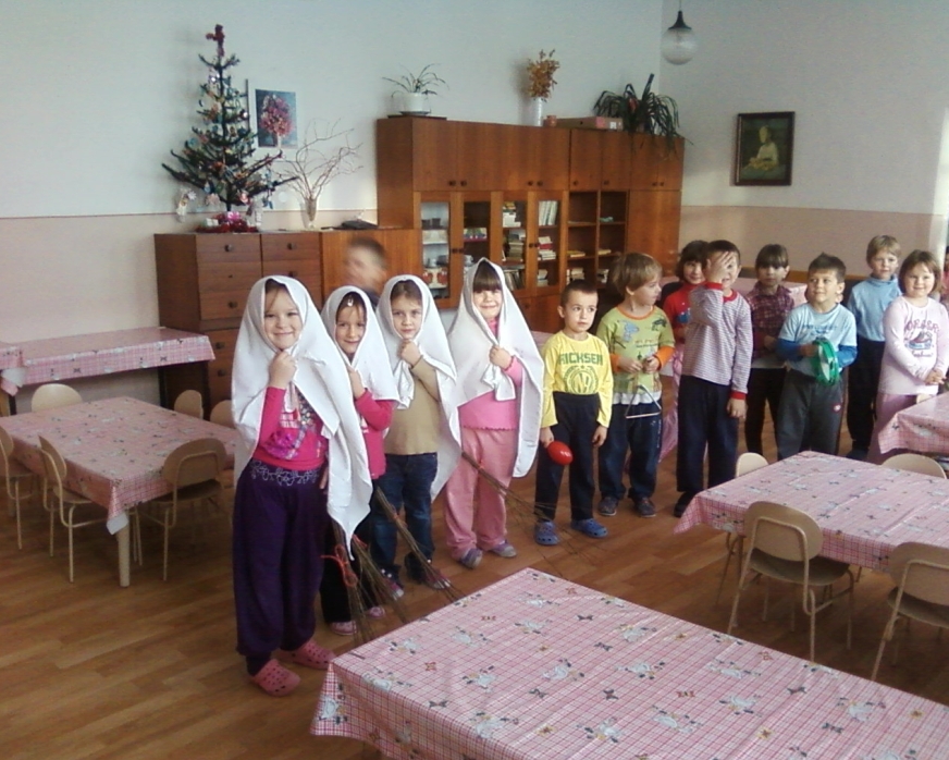 2010 - 12 Matersk� �kola - Od Lucie do Vianoc