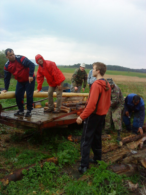 2011 - 05 Stavanie m�ja v Kl�tore pod Znievom