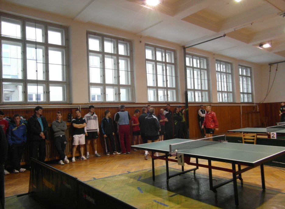 2013 - 12 Poh�r starostu obce v stolnom tenise
