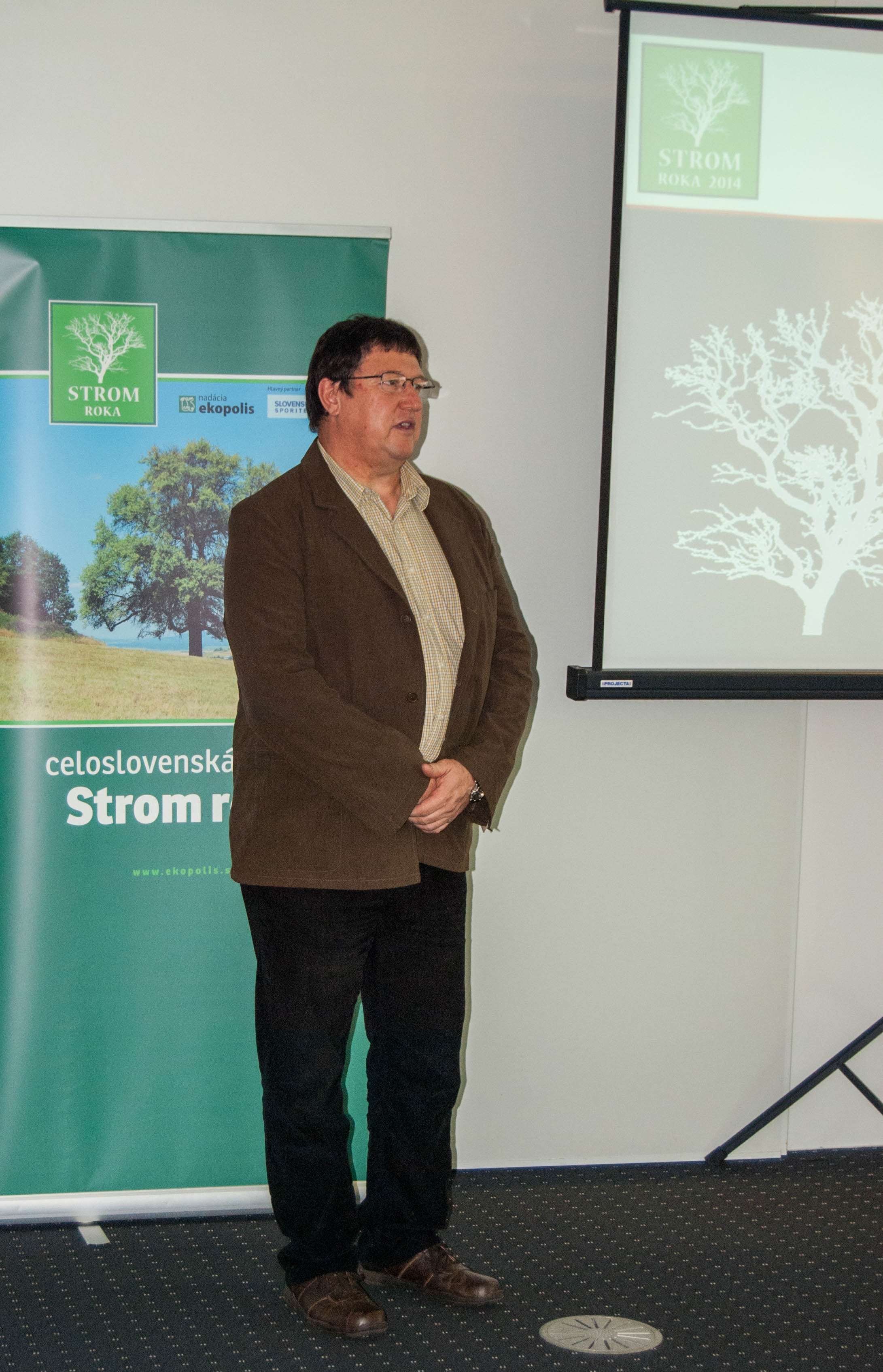 2014 - 10 Strom roka