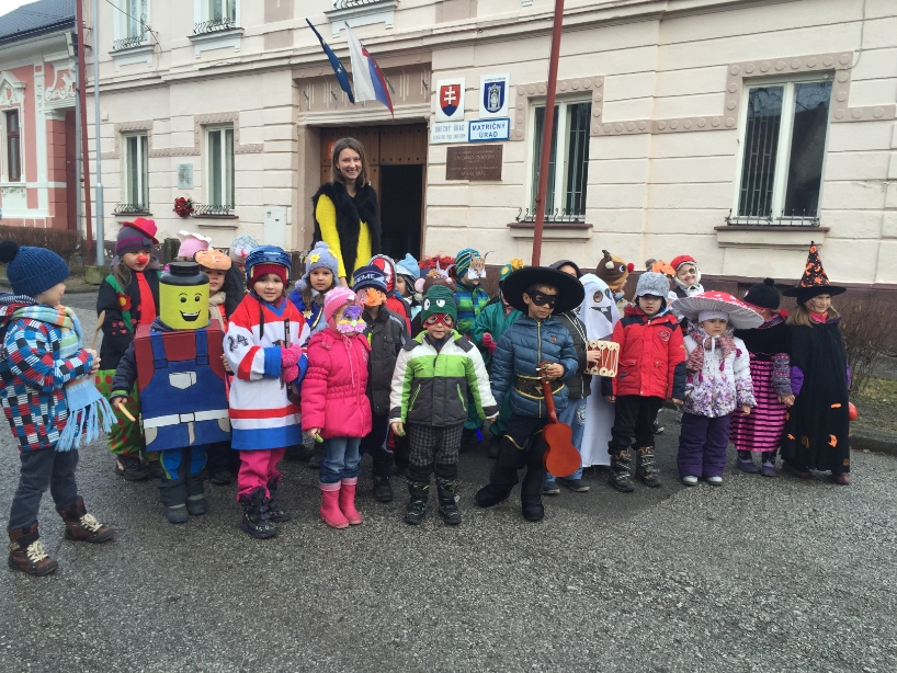 2016 - 02 Fa�iangov� sprievod M� po dedine