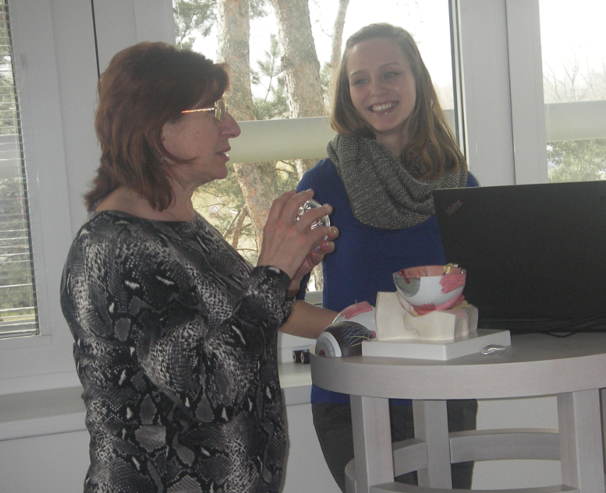 2016 - 02 JDS sa vzdel�vali na o�nej klinike