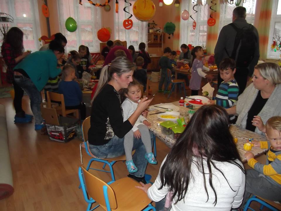 2016 - 11 Tekvi�kov� tvoriv� dielne: Noc svetlonosov