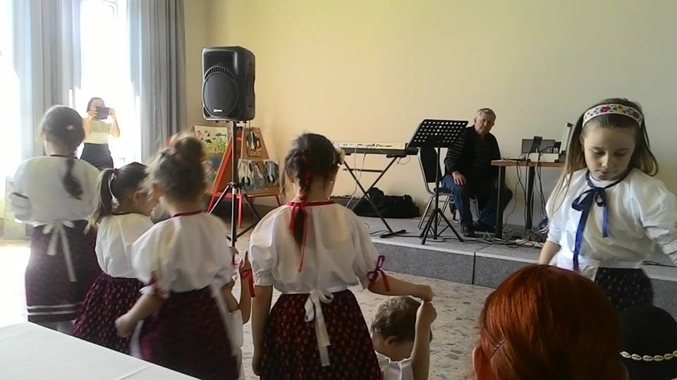 2017 - 05 Vyst�penie ku D�u Matiek v po�iarnej zbrojnici