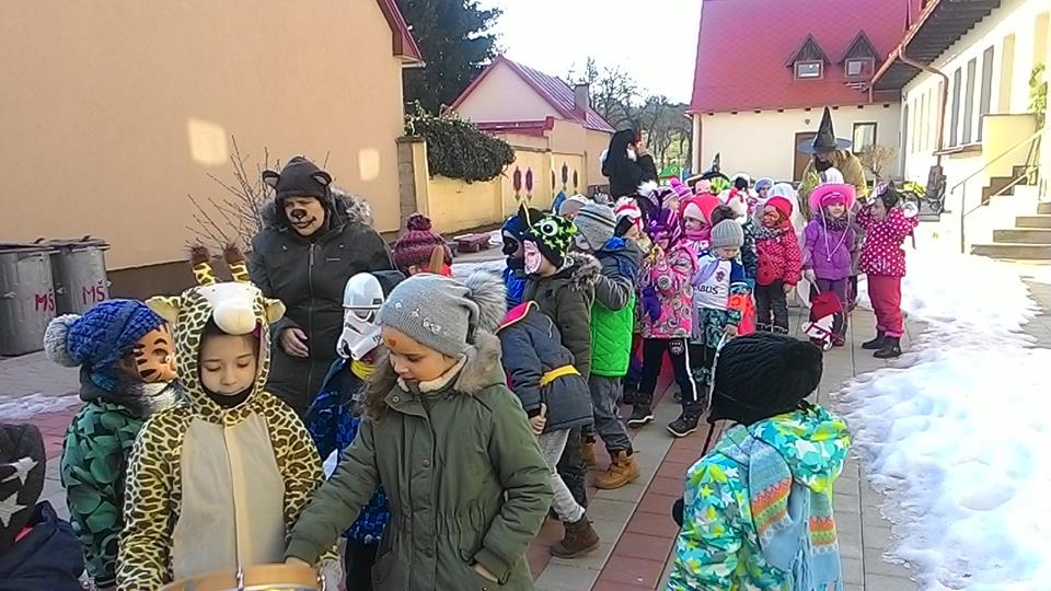 2018 - 02 fa�iangov� sprievod obcou