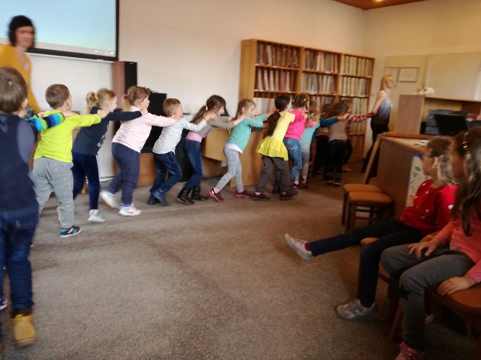 2018 - 04 Exkurzia v Tur�ianskej kni�nici v MT